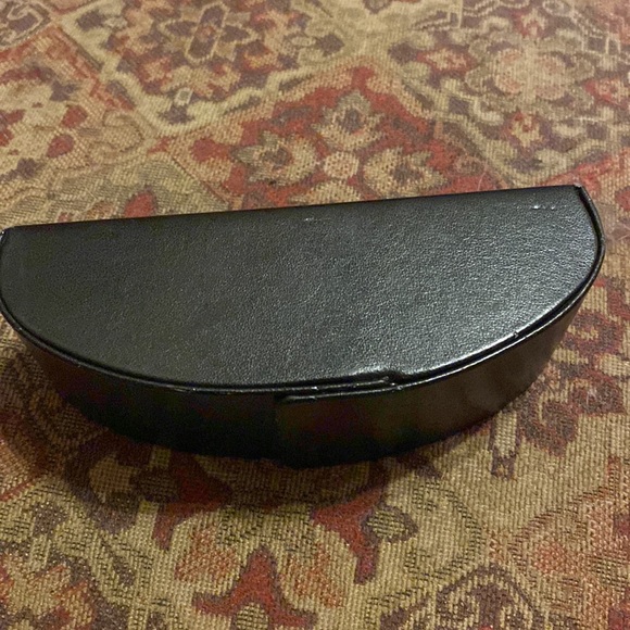 Prada glasses case - Picture 5 of 7